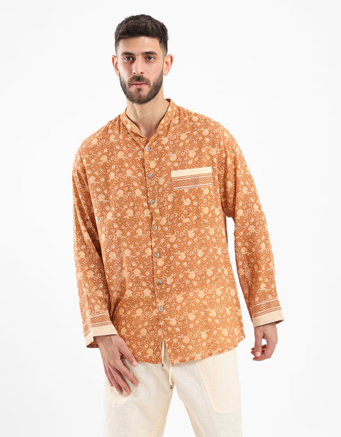 Printed shirt with small front pocket